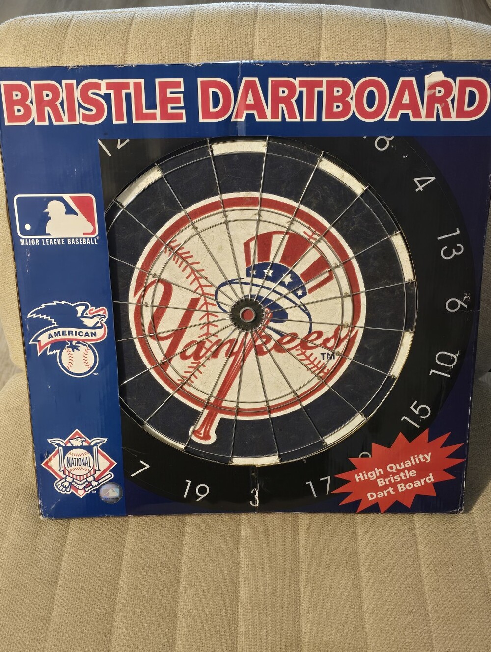 NY Yankees Dart Board NIB Man Cave